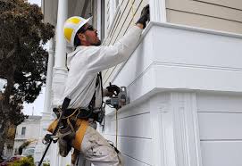 How To Choose The Right Materials for Your Siding Installation in 'Heritage Pines, FL